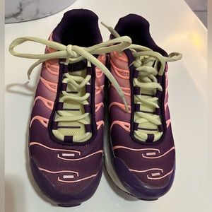 Girls Nike AirMax Sz 1y